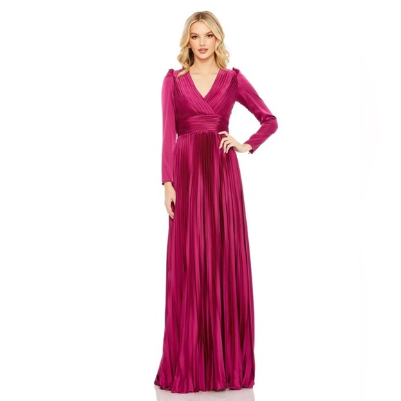 Mac Duggal 26542 NWOT PLEATED LONG SLEEVE V-NECK GOWN - Picture 1 of 7